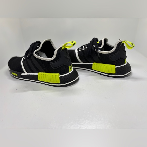 Adidas NMD_R1 Black and Lime Athletic Shoes men’s size 8.5 - Picture 4 of 10